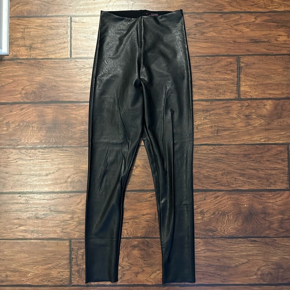 Commando Faux Leather Ankle Leggings - Picture 3 of 5